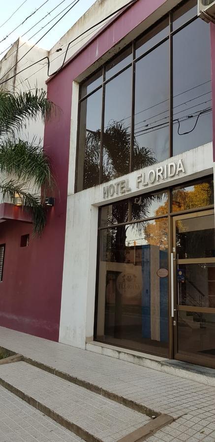 Hotel Florida Saladas Eksteriør bilde